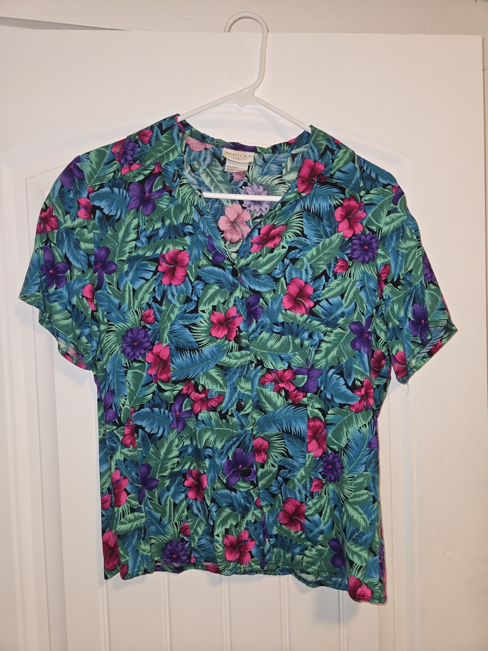 Vibrant 80s vintage tropical print button-down shirt